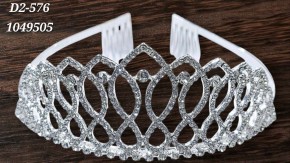 Диадема купить оптом по низкой цене с доставкой по России и СНГ. Красивая серебряная диадема для выпускного и праздника.