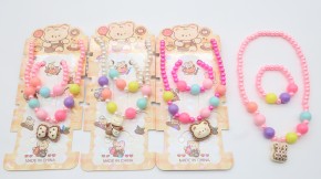 Набор бижутерии для девочки оптом купить по низкой цене с доставкой по всей России и СНГ.