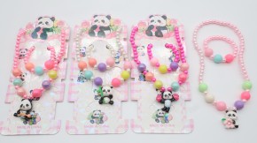 Набор бижутерии для девочки оптом купить по низкой цене с доставкой по всей России и СНГ.