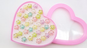 Набор детских колец купить оптом с доставкой по России и СНГ. Красивые кольца на палец, большой выбор на сайте, привлекательные цены