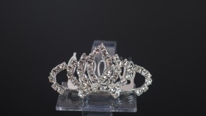 Диадема на гребне украшение на праздник