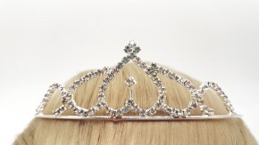 Диадема купить оптом по низкой цене с доставкой по России и СНГ. Красивая серебряная диадема для выпускного и праздника.