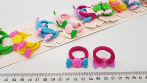 Резинки для волос  купить оптом по низкой цене с доставкой по России и СНГ. Модные банты для девочек бант на резинке для танцев купить оптом. Бантик с украшением на резинке купить оптом